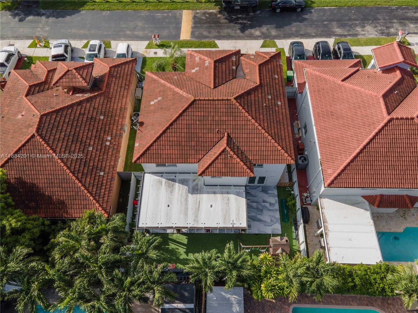 Small Image of 15981 SOUTH WEST 54TH TER, Miami Number 64