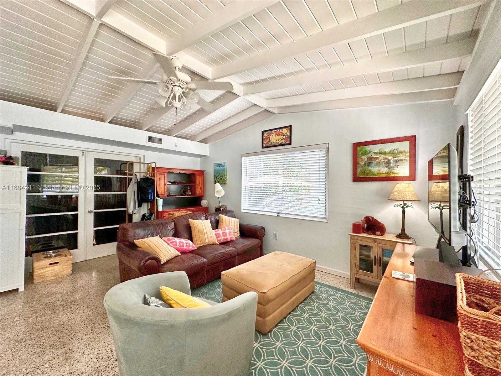 Small Image of 319 WOODS AVE, Plantation Key Number 11