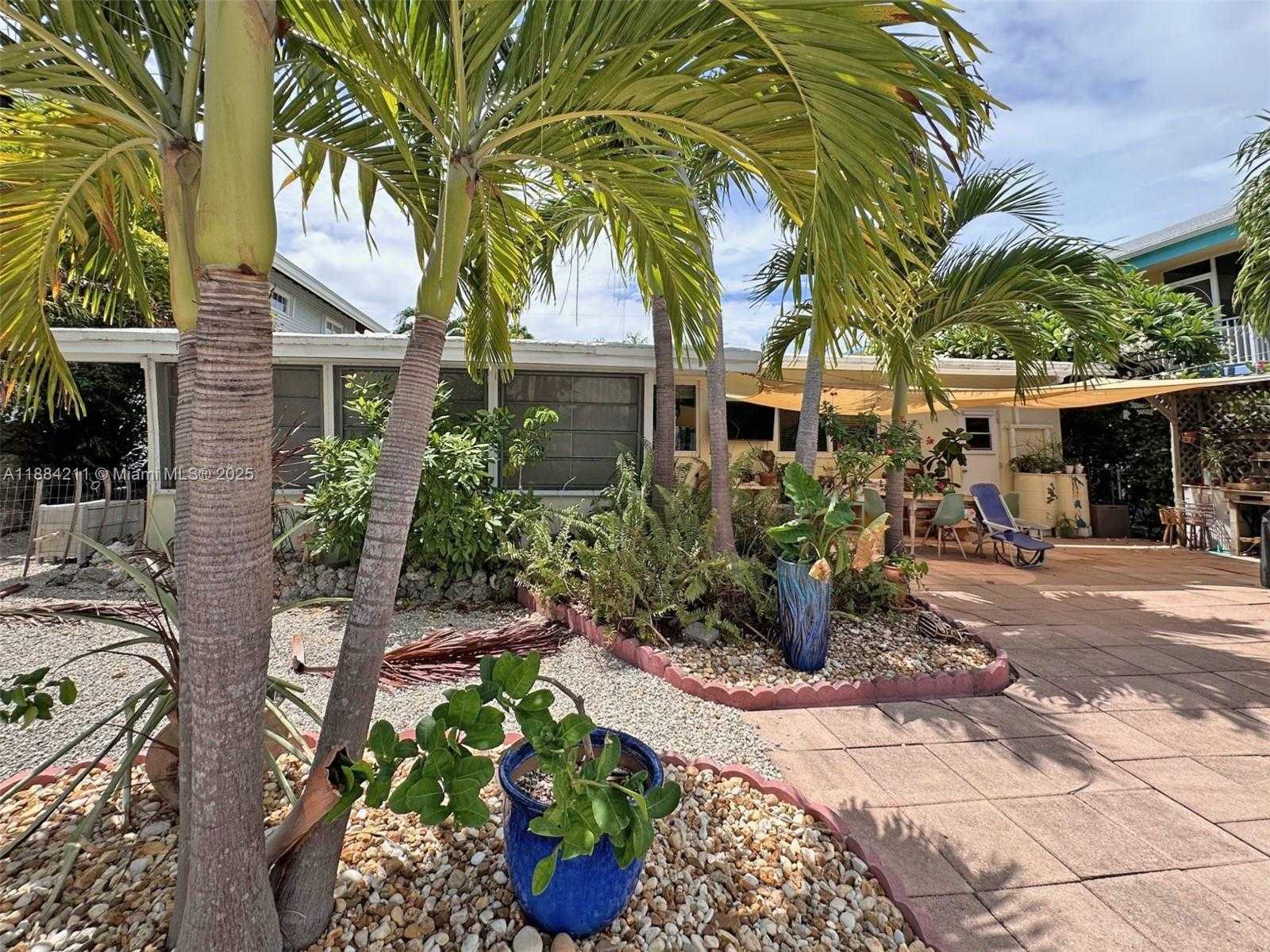 Small Image of 319 WOODS AVE, Plantation Key Number 4