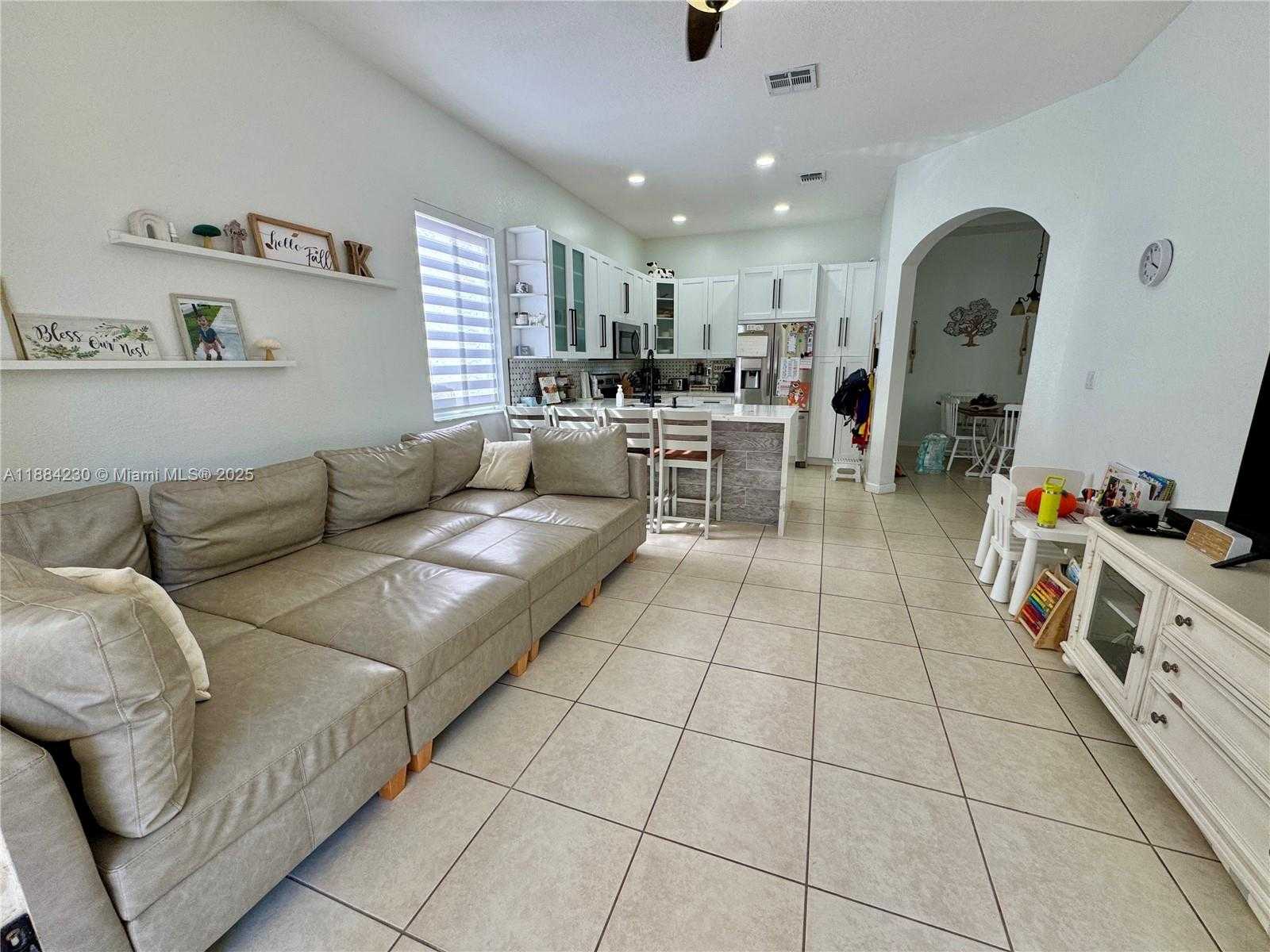 Small Image of 8788 SOUTH WEST 222ND TERRACE, Cutler Bay Number 7