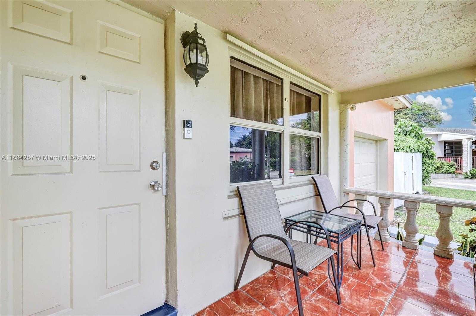 Small Image of 15770 NORTH EAST 18TH CT, North Miami Beach Number 11