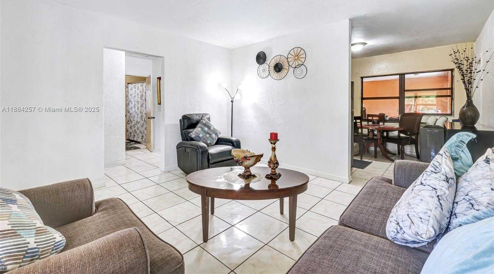 Small Image of 15770 NORTH EAST 18TH CT, North Miami Beach Number 12