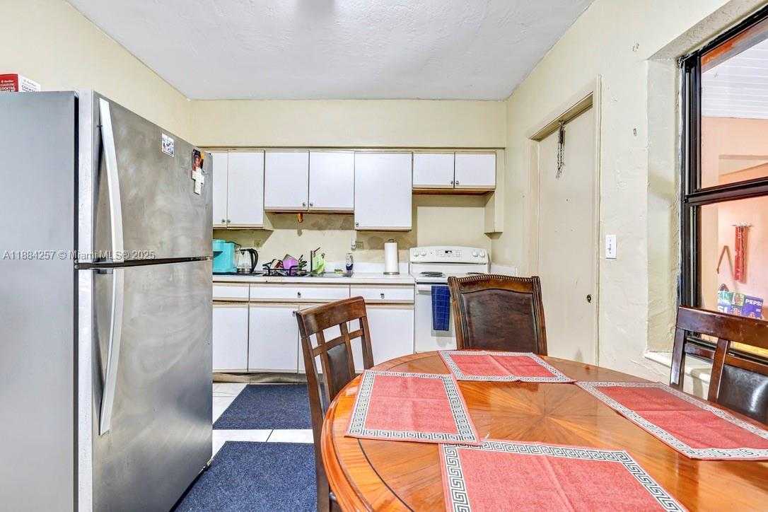 Small Image of 15770 NORTH EAST 18TH CT, North Miami Beach Number 16