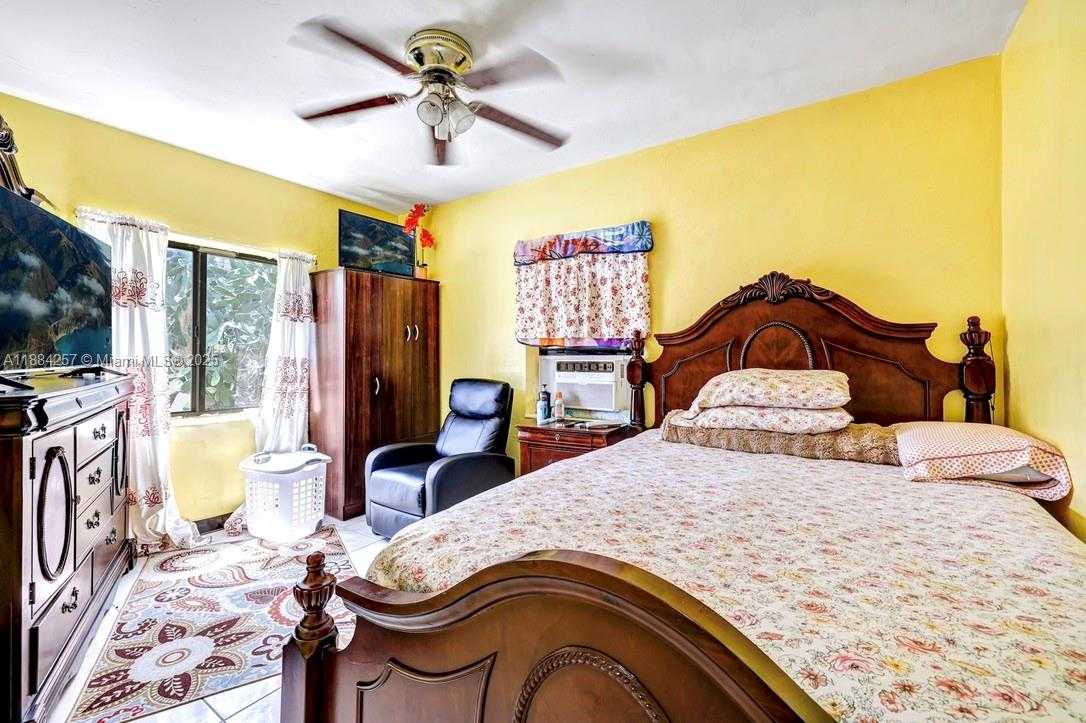 Small Image of 15770 NORTH EAST 18TH CT, North Miami Beach Number 22