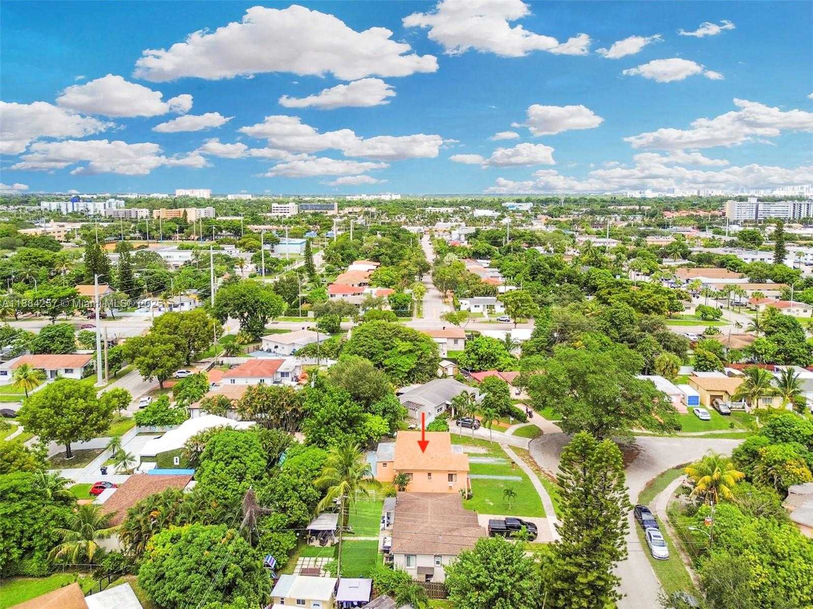 Small Image of 15770 NORTH EAST 18TH CT, North Miami Beach Number 30