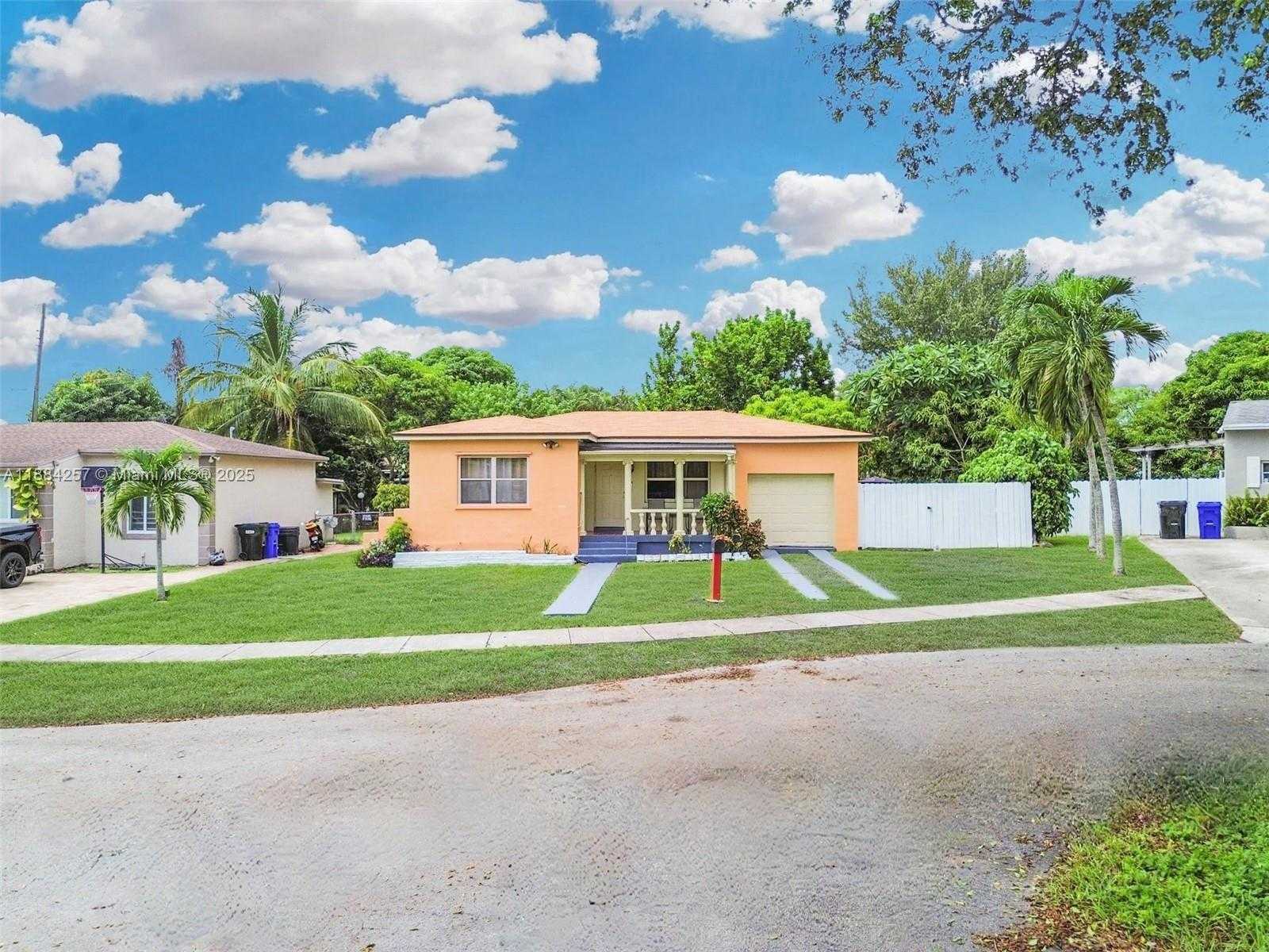 Small Image of 15770 NORTH EAST 18TH CT, North Miami Beach Number 38
