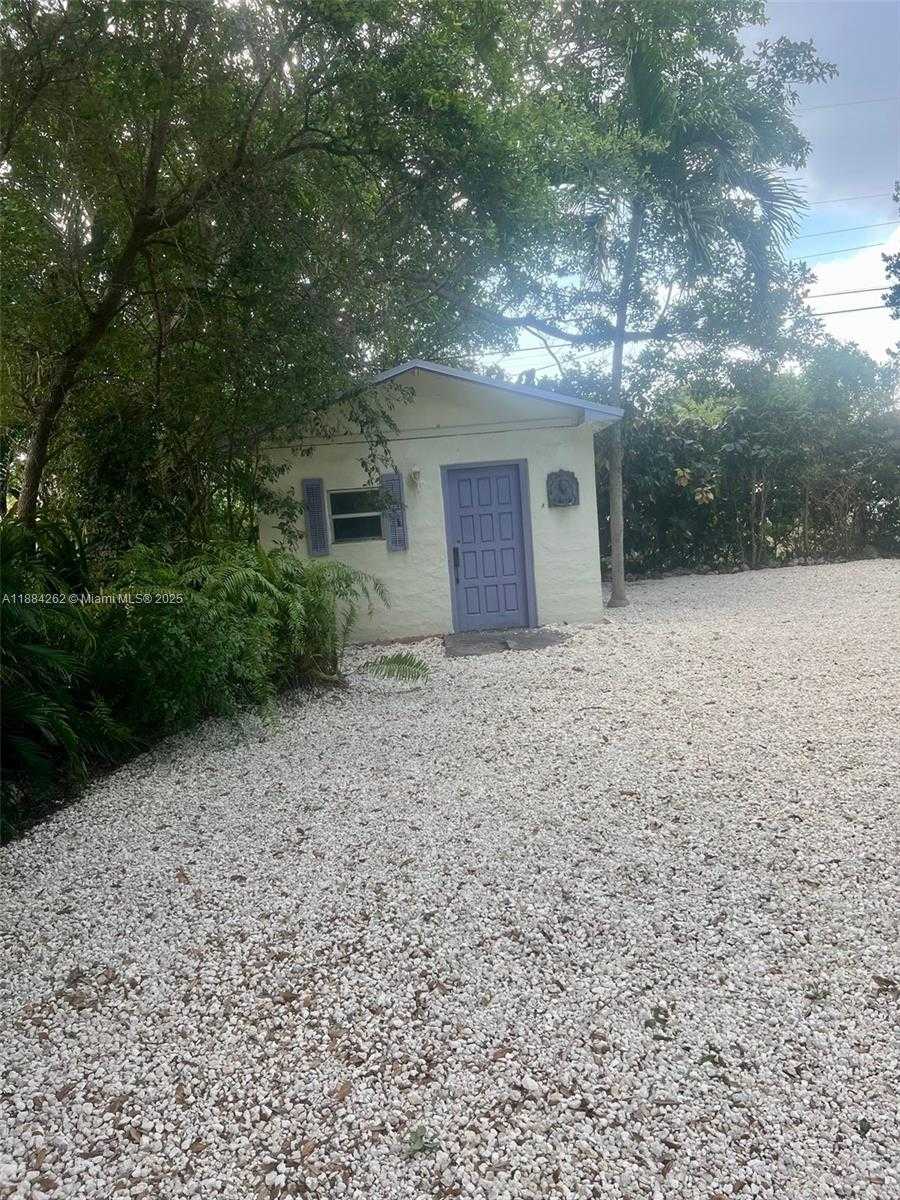 Small Image of 6521 SOUTH WEST 63RD CT, South Miami Number 7