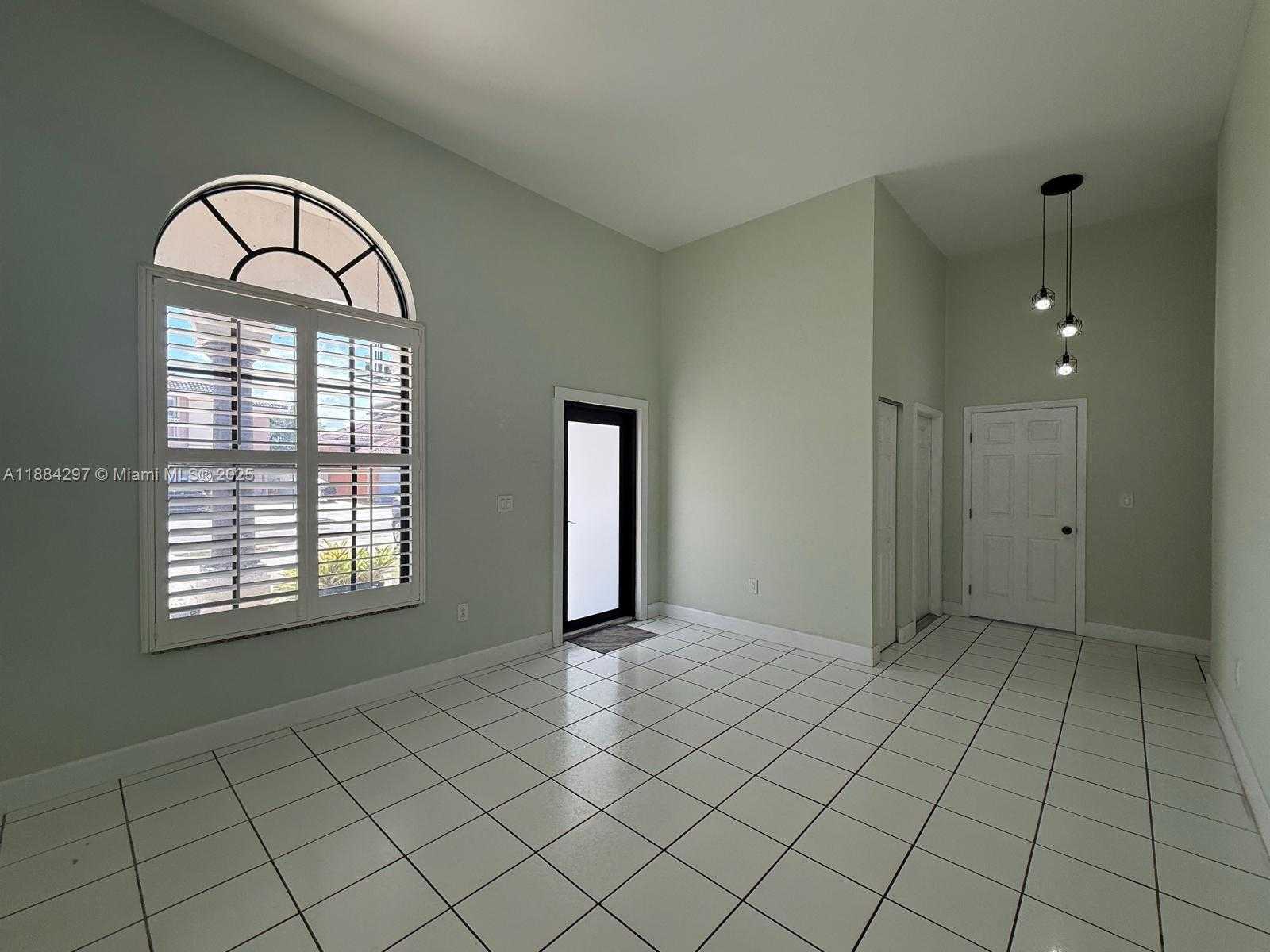 Small Image of 3461 SOUTH WEST 154TH CT, Miami Number 10