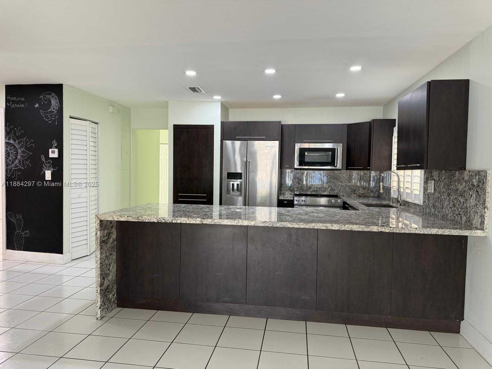 Small Image of 3461 SOUTH WEST 154TH CT, Miami Number 14
