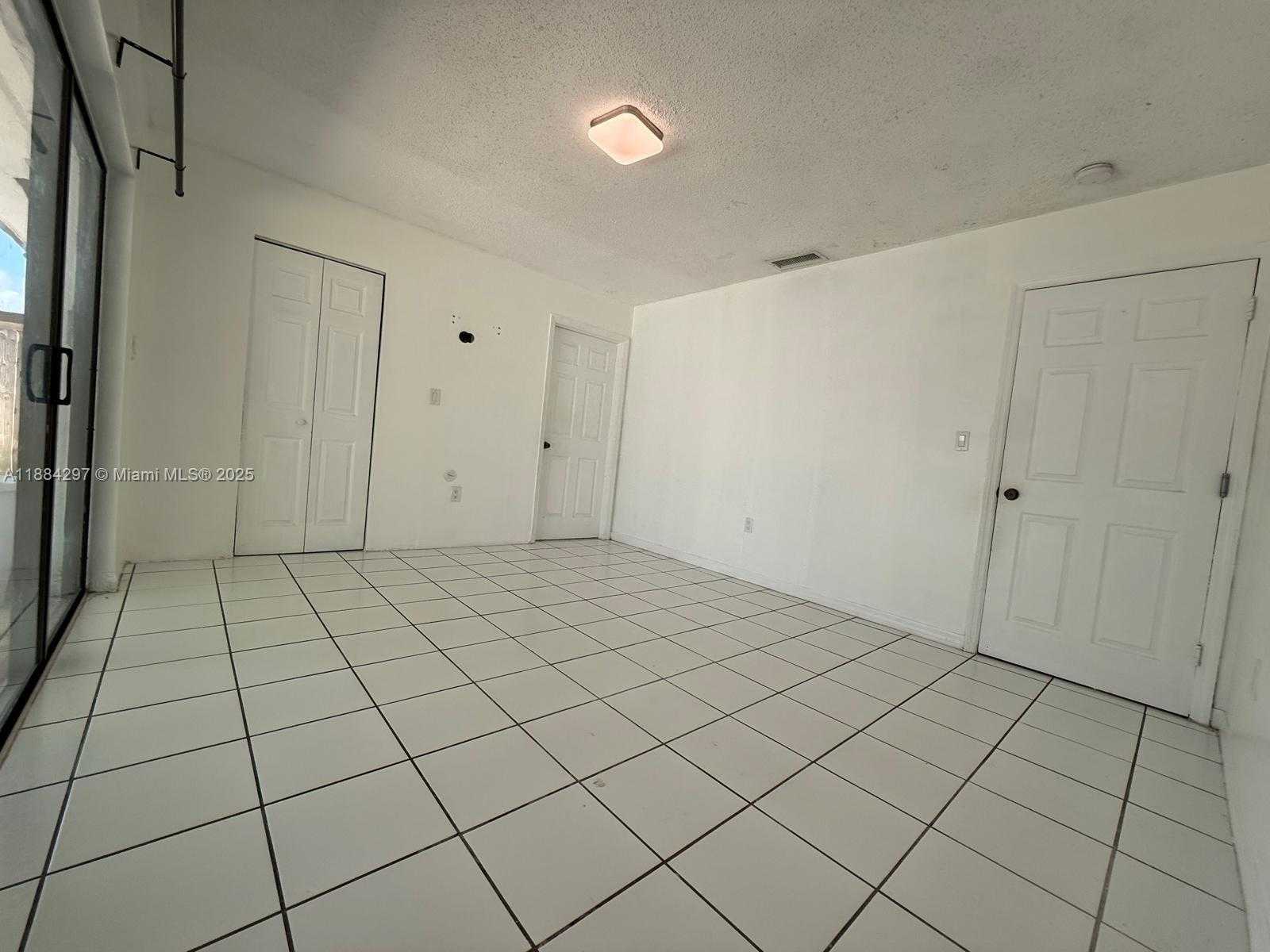 Small Image of 3461 SOUTH WEST 154TH CT, Miami Number 23
