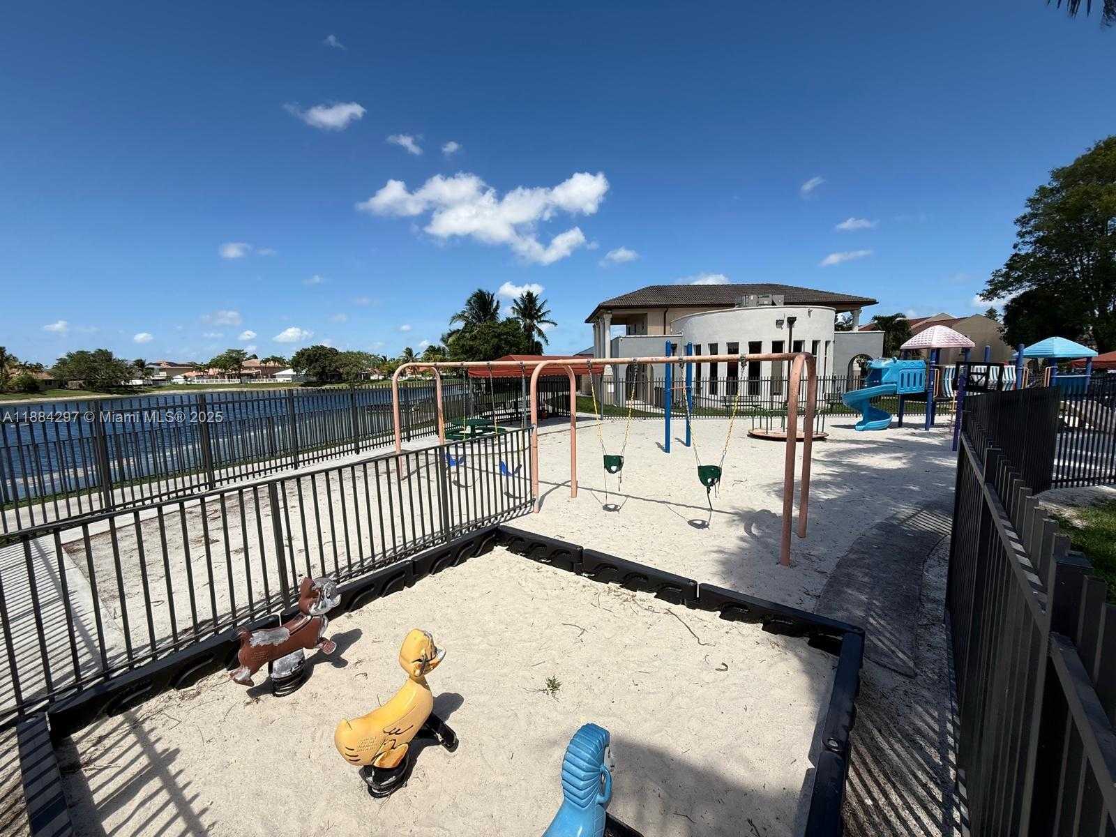 Small Image of 3461 SOUTH WEST 154TH CT, Miami Number 27