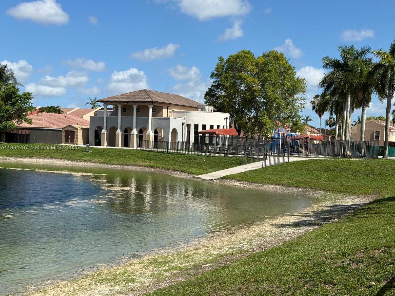 Small Image of 3461 SOUTH WEST 154TH CT, Miami Number 31