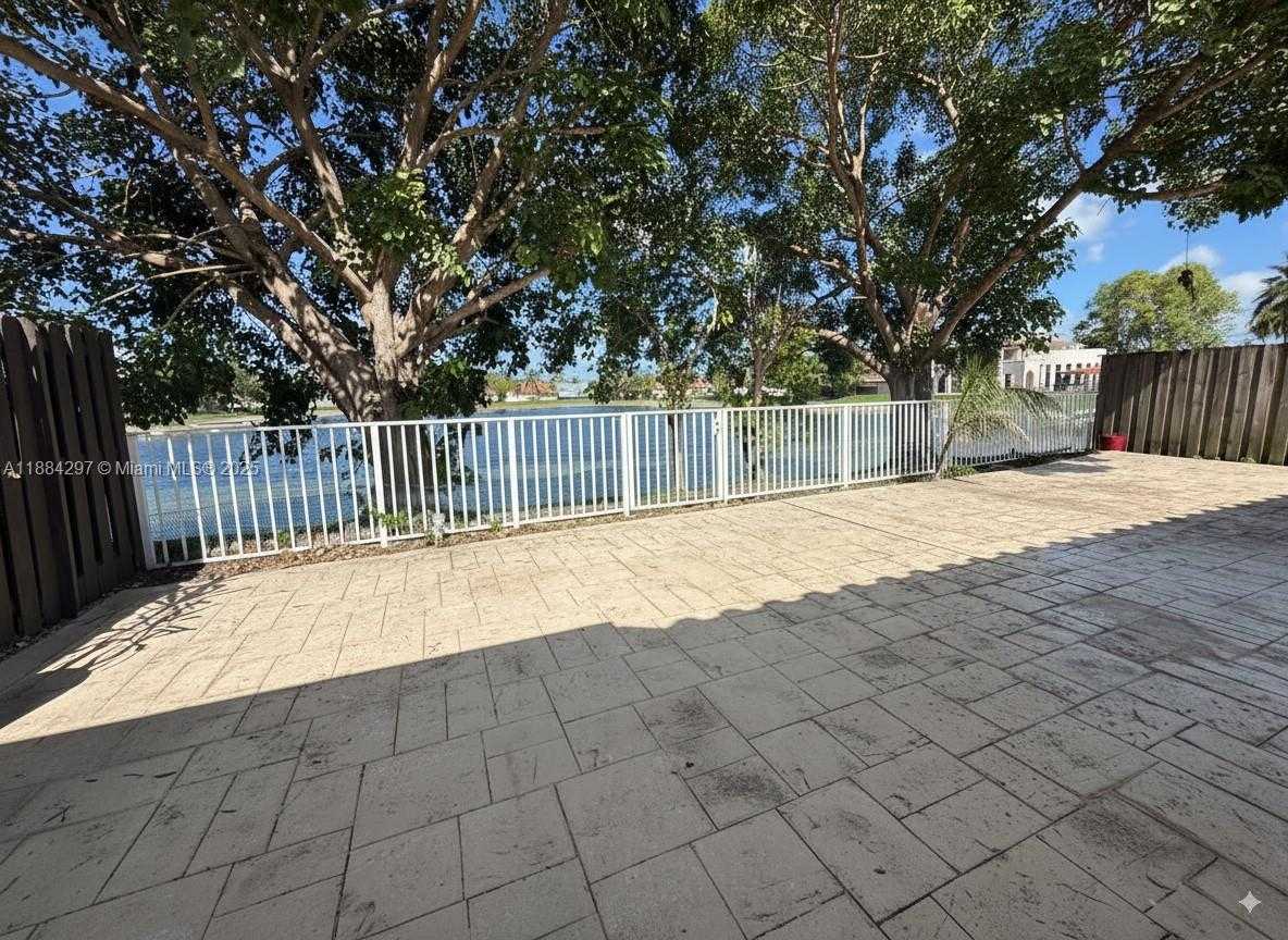 Small Image of 3461 SOUTH WEST 154TH CT, Miami Number 7