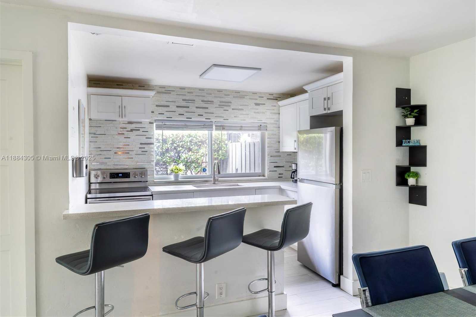 Small Image of 1440 NORTH WEST 7TH TER, Fort Lauderdale Number 2