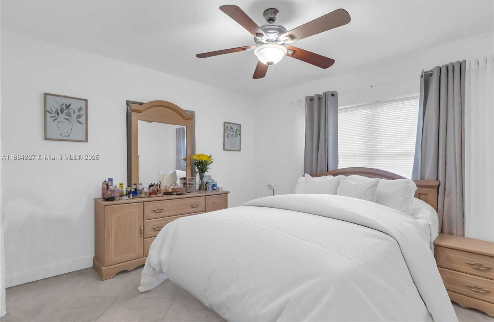 Small Image of 841 EAST 15TH PL, Hialeah Number 7