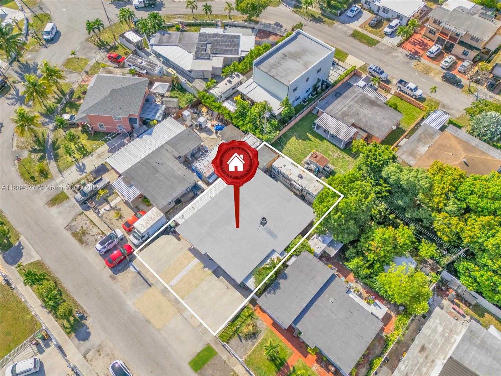 Small Image of 841 EAST 15TH PL, Hialeah Number 8