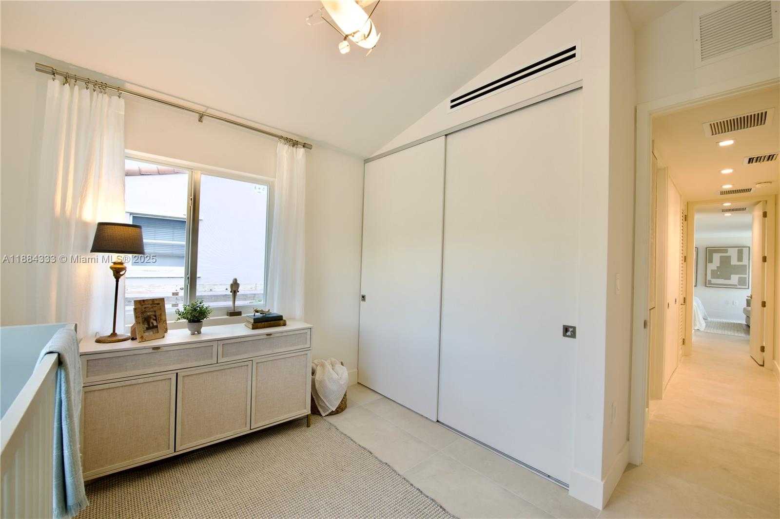 Small Image of 49 NORTH WEST 108TH ST, Miami Shores Number 32