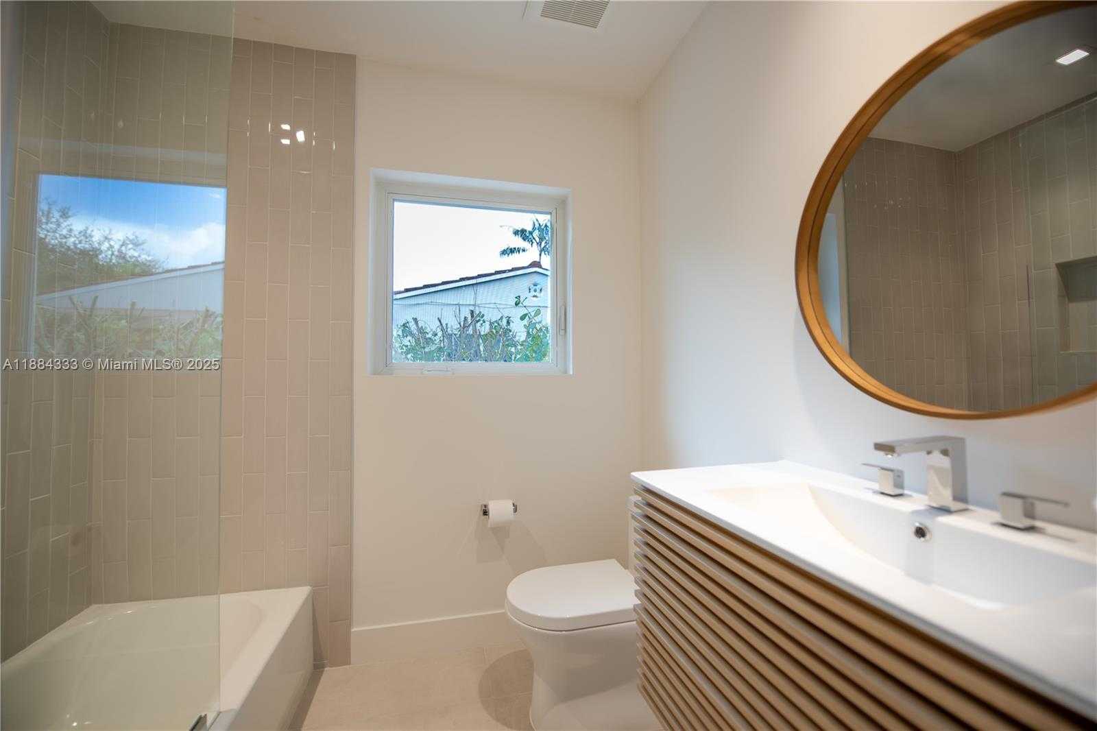Small Image of 49 NORTH WEST 108TH ST, Miami Shores Number 37