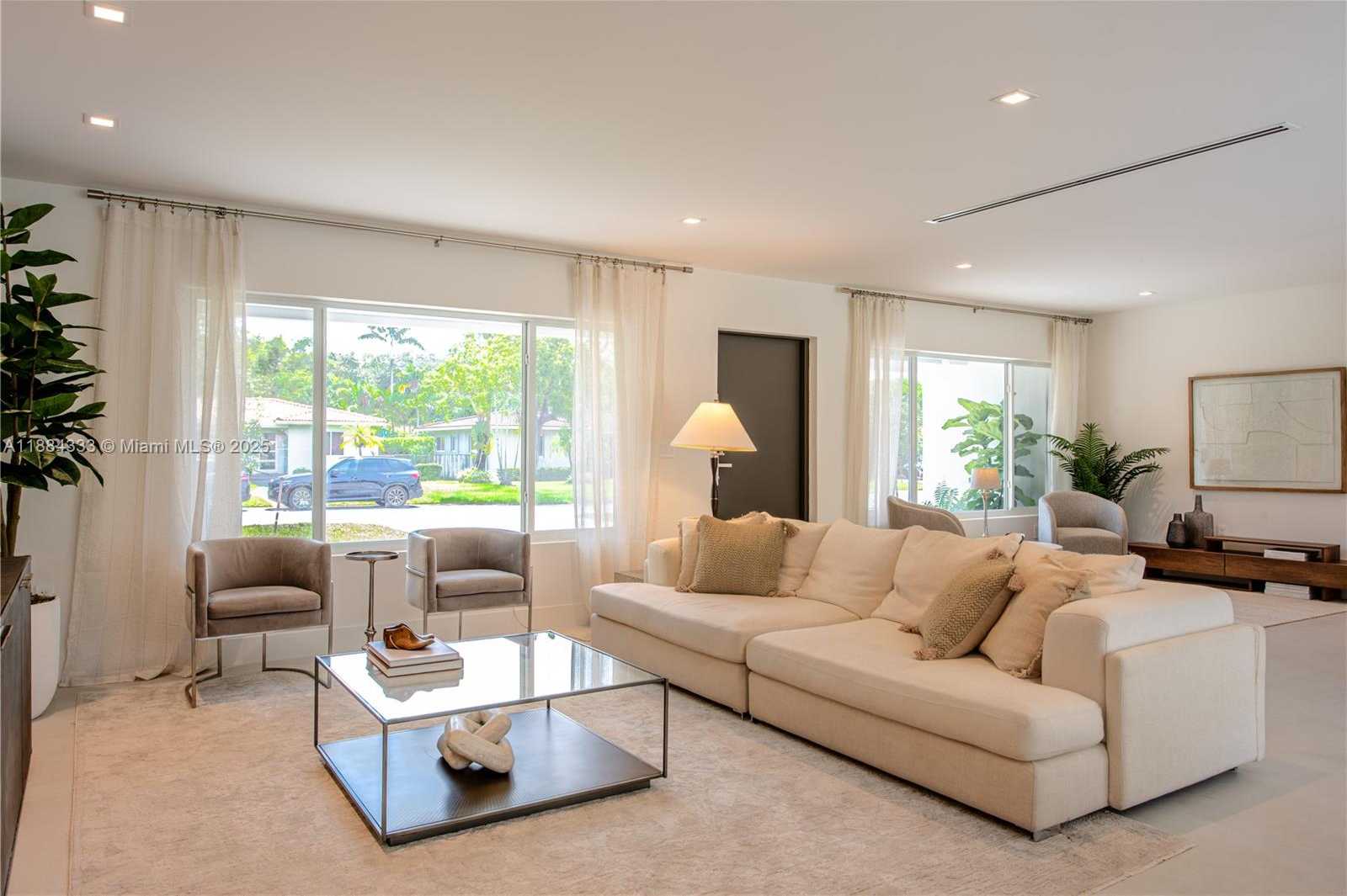 Small Image of 49 NORTH WEST 108TH ST, Miami Shores Number 6