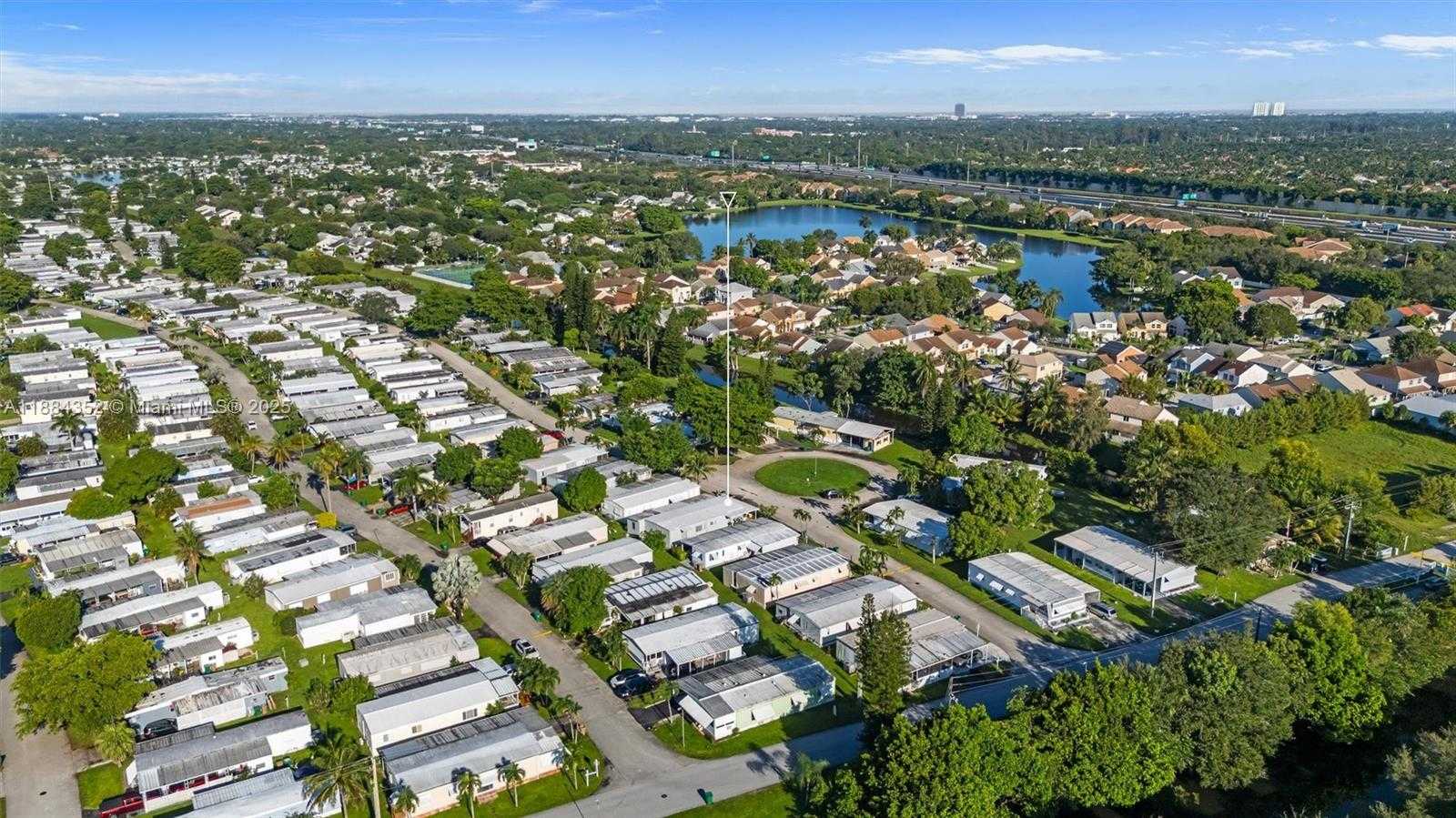 Small Image of 10550 WEST STATE ROAD 84, Davie Number 21