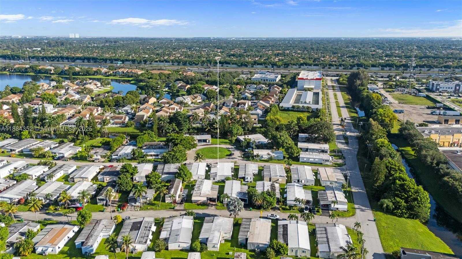 Small Image of 10550 WEST STATE ROAD 84, Davie Number 22