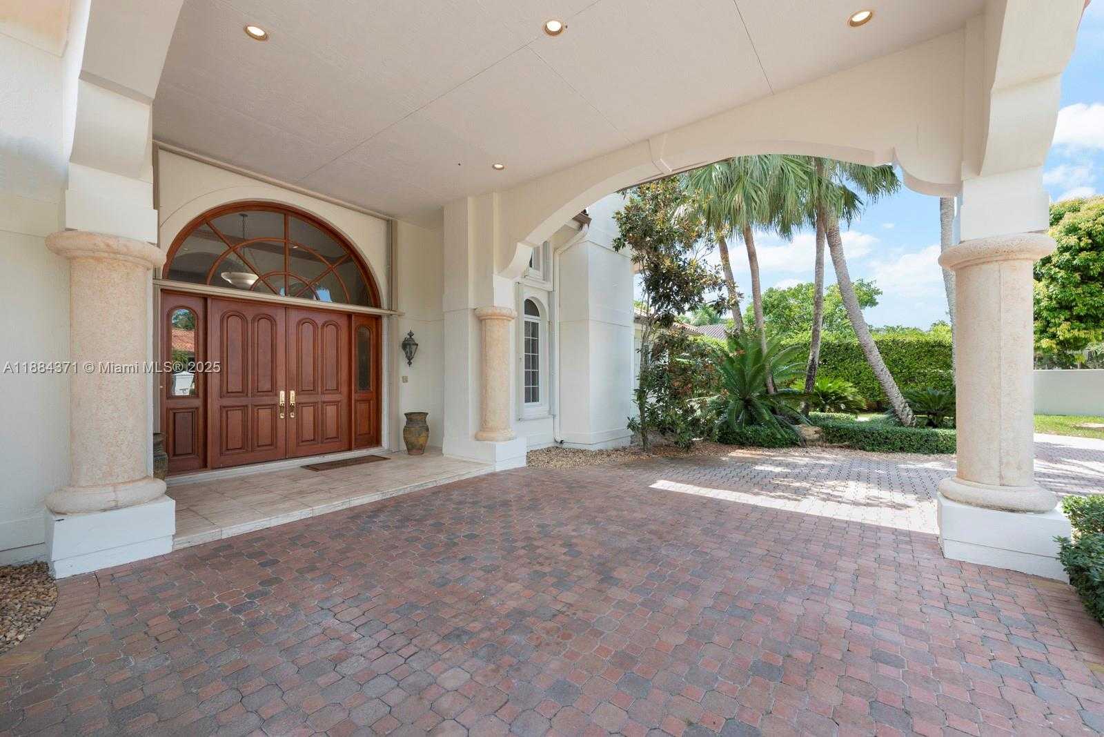 Small Image of 9360 SOUTH WEST 66TH ST, Miami Number 12