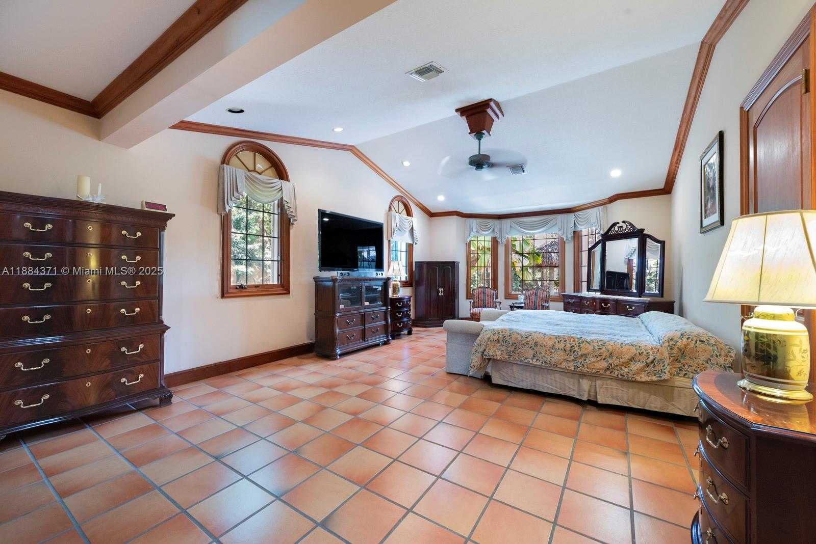 Small Image of 9360 SOUTH WEST 66TH ST, Miami Number 23