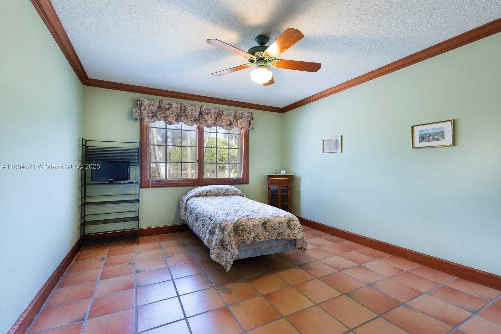 Small Image of 9360 SOUTH WEST 66TH ST, Miami Number 40