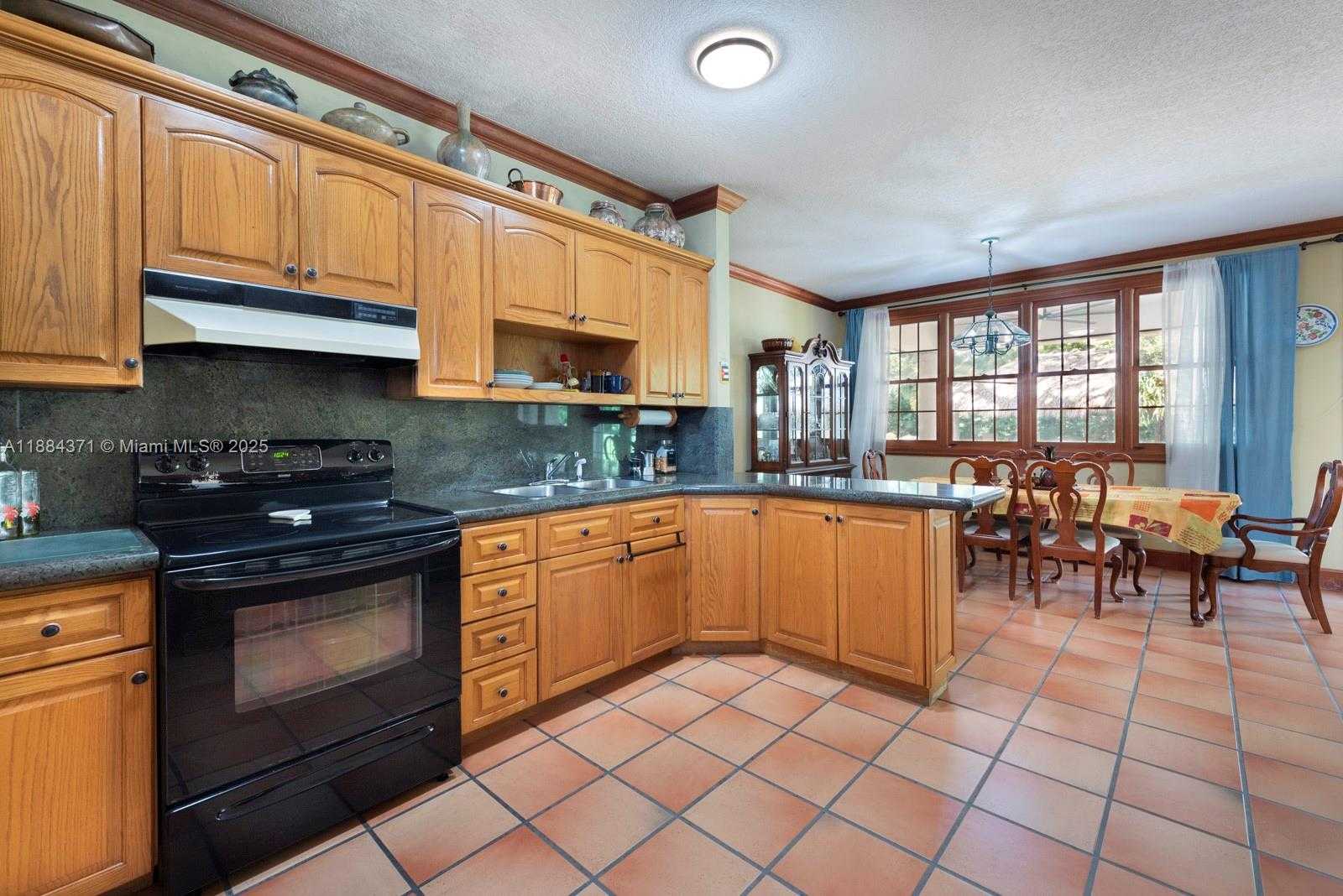 Small Image of 9360 SOUTH WEST 66TH ST, Miami Number 44