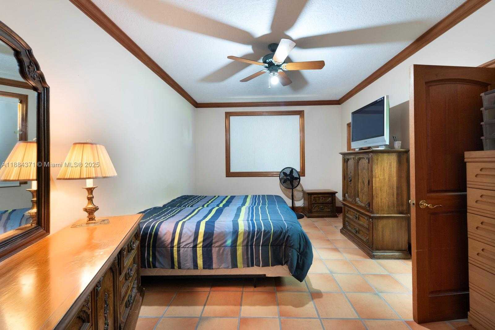 Small Image of 9360 SOUTH WEST 66TH ST, Miami Number 48