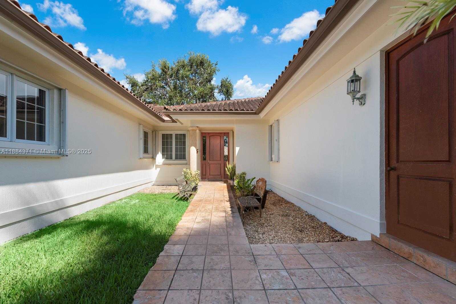 Small Image of 9360 SOUTH WEST 66TH ST, Miami Number 51