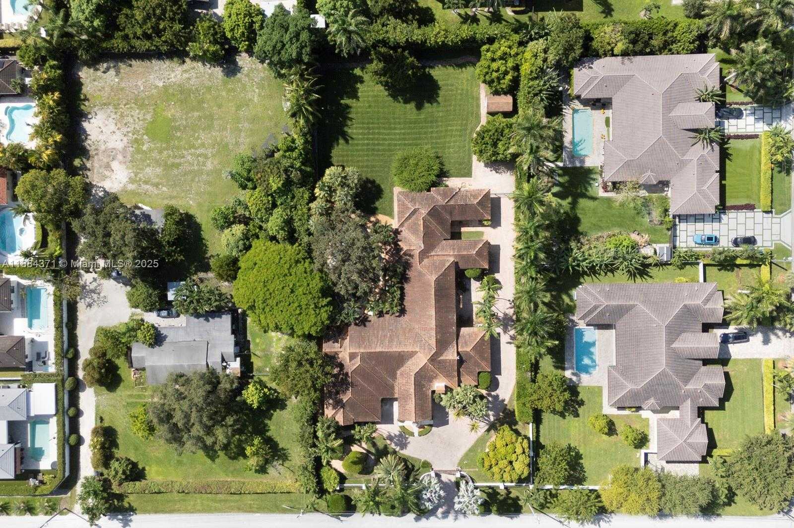 Small Image of 9360 SOUTH WEST 66TH ST, Miami Number 55