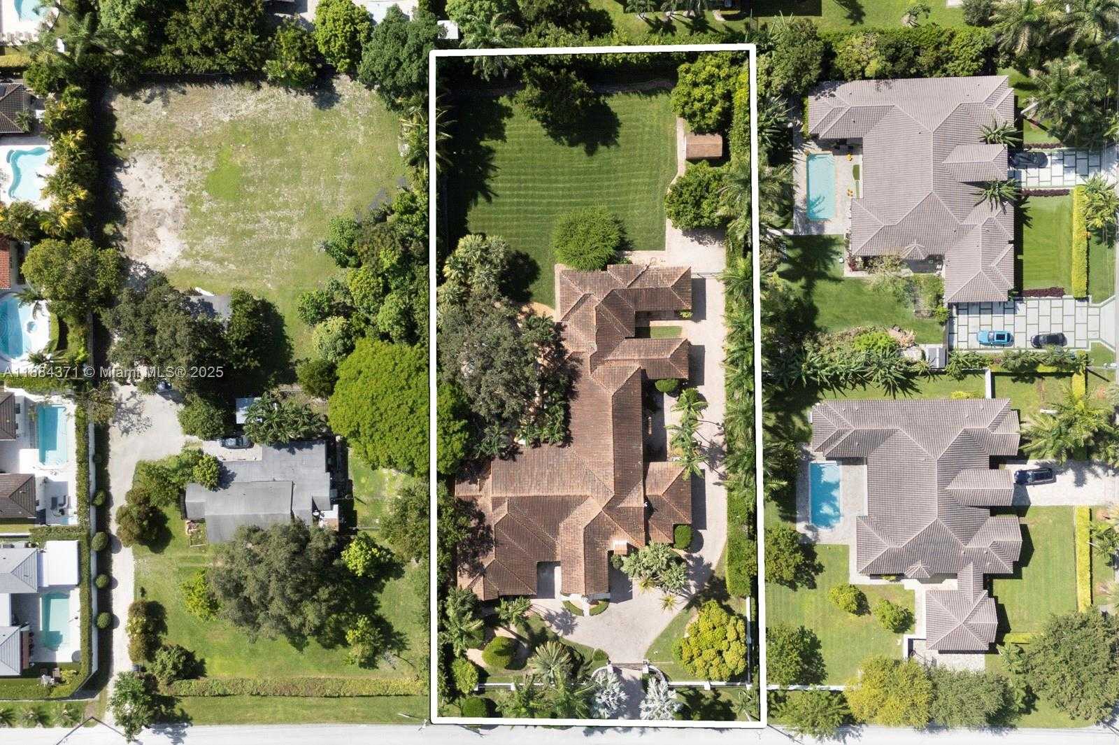 Small Image of 9360 SOUTH WEST 66TH ST, Miami Number 56