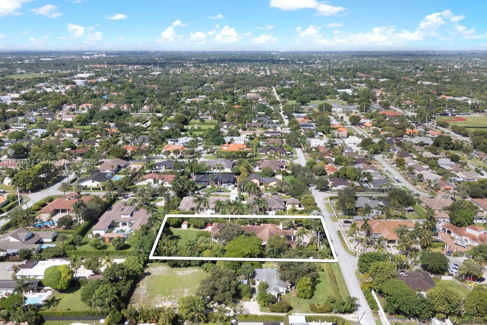 Small Image of 9360 SOUTH WEST 66TH ST, Miami Number 58