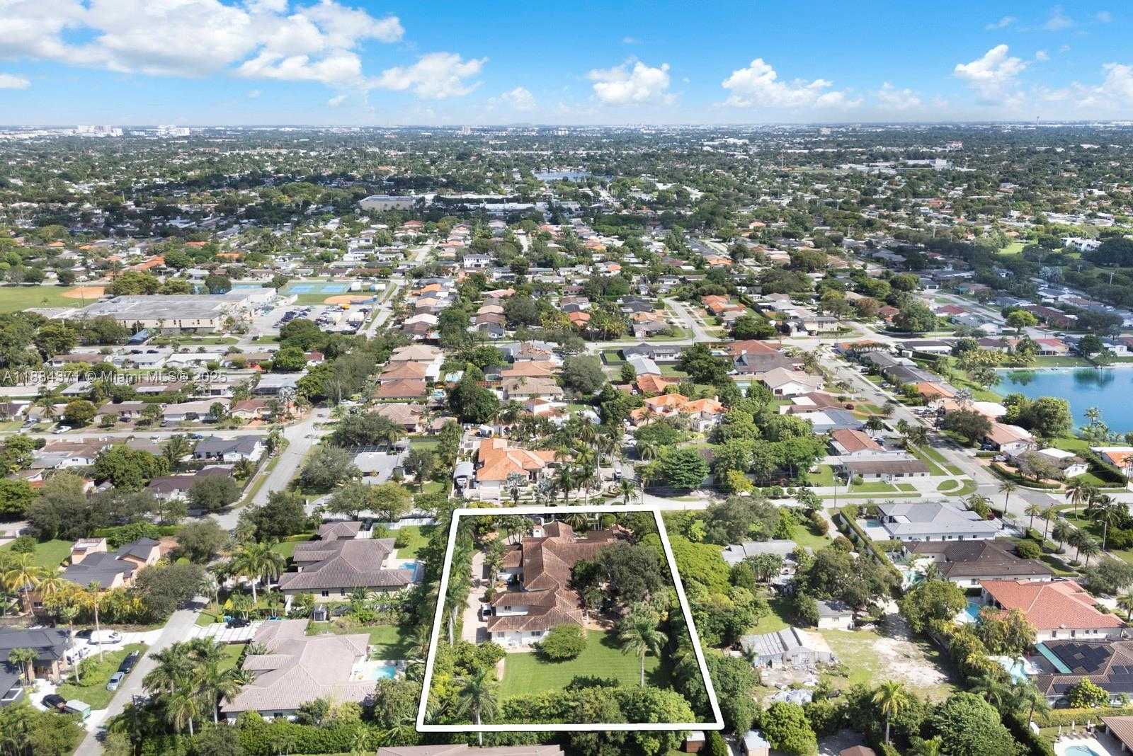 Small Image of 9360 SOUTH WEST 66TH ST, Miami Number 59