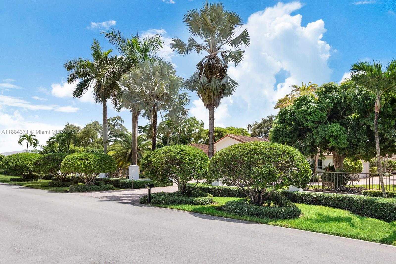 Small Image of 9360 SOUTH WEST 66TH ST, Miami Number 8