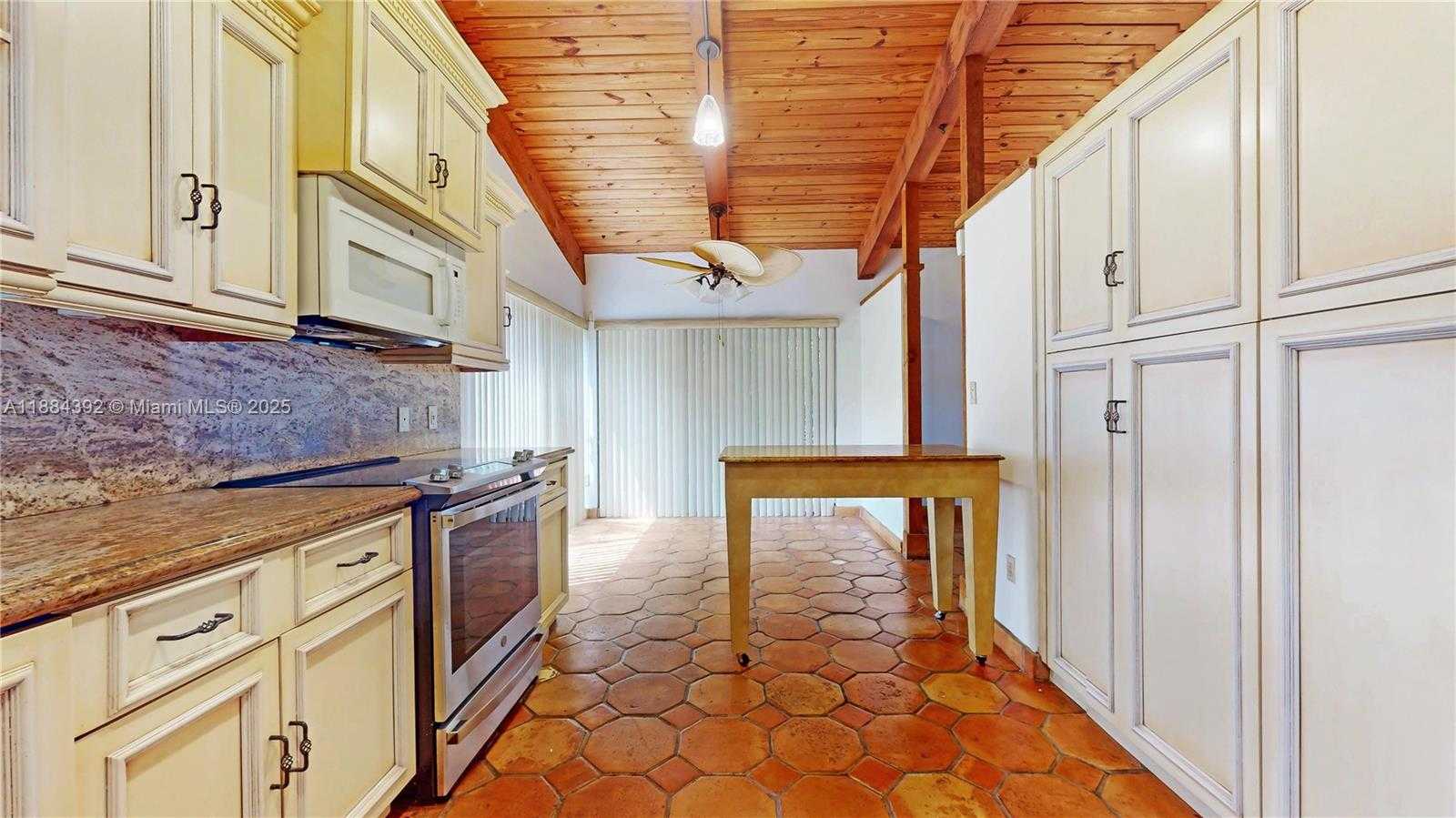 Small Image of 9220 SOUTH WEST 78TH CT, Miami Number 10