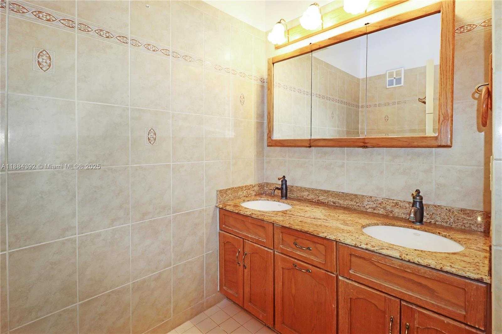 Small Image of 9220 SOUTH WEST 78TH CT, Miami Number 16