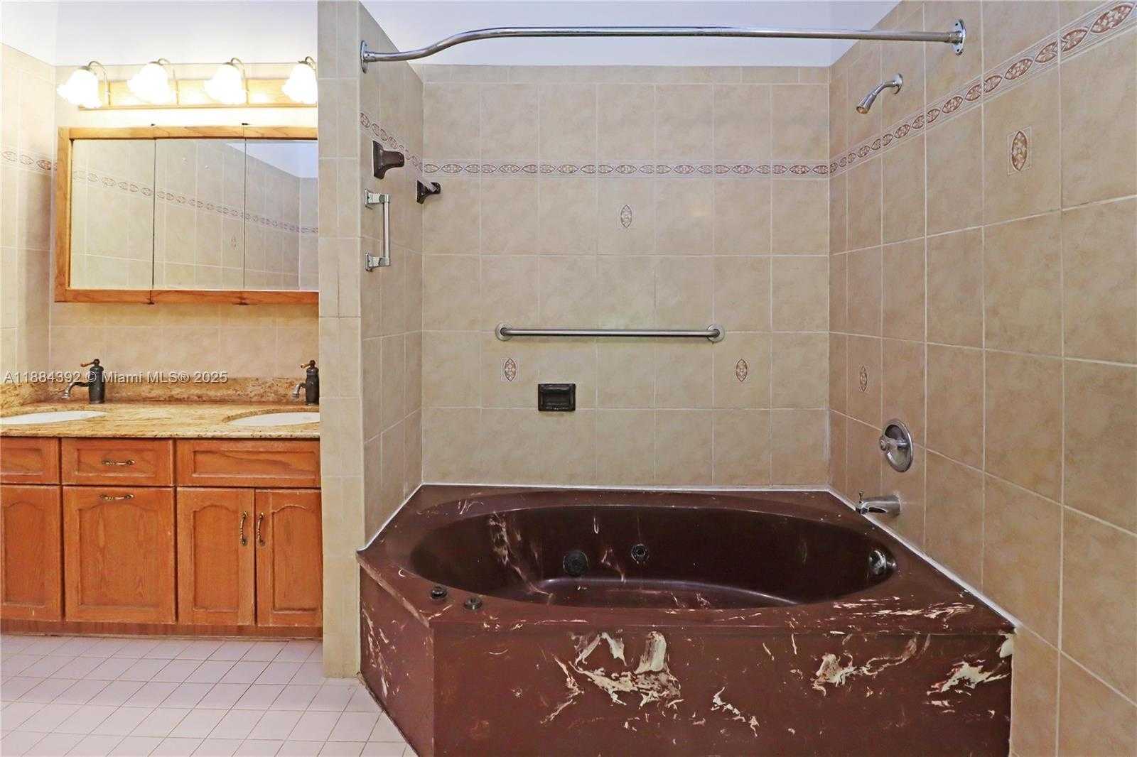 Small Image of 9220 SOUTH WEST 78TH CT, Miami Number 17