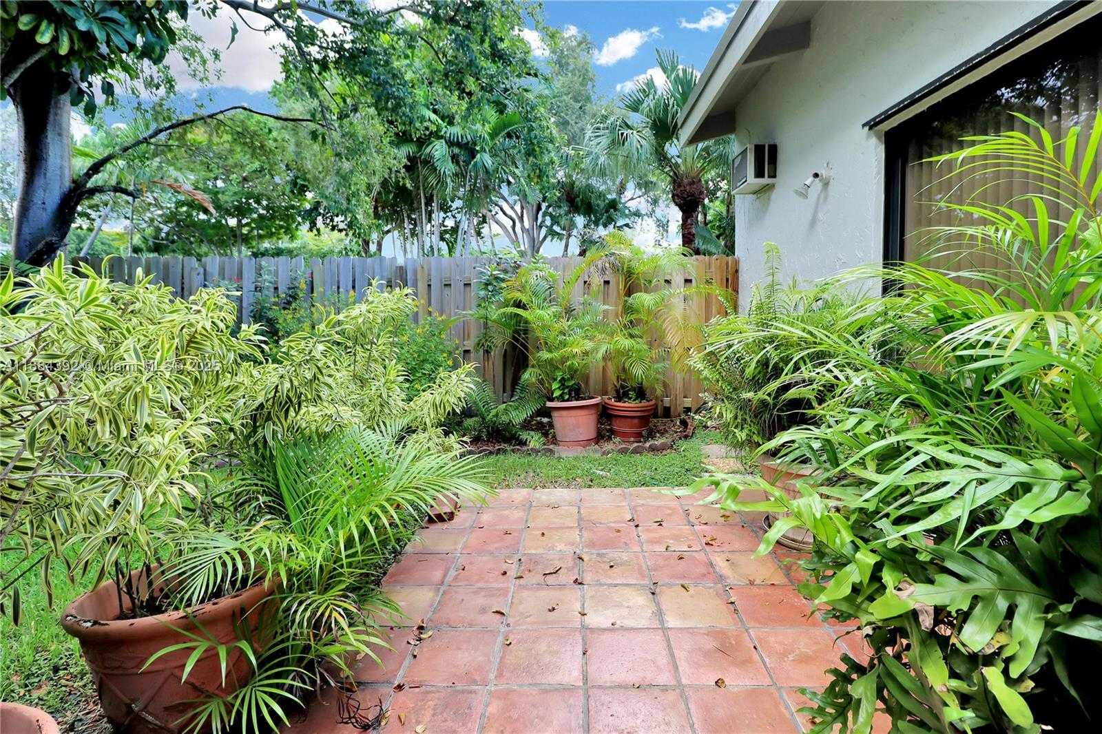 Small Image of 9220 SOUTH WEST 78TH CT, Miami Number 26