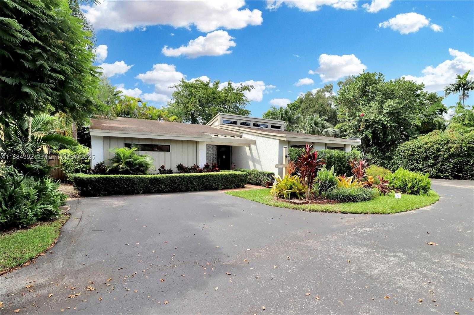 Small Image of 9220 SOUTH WEST 78TH CT, Miami Number 31