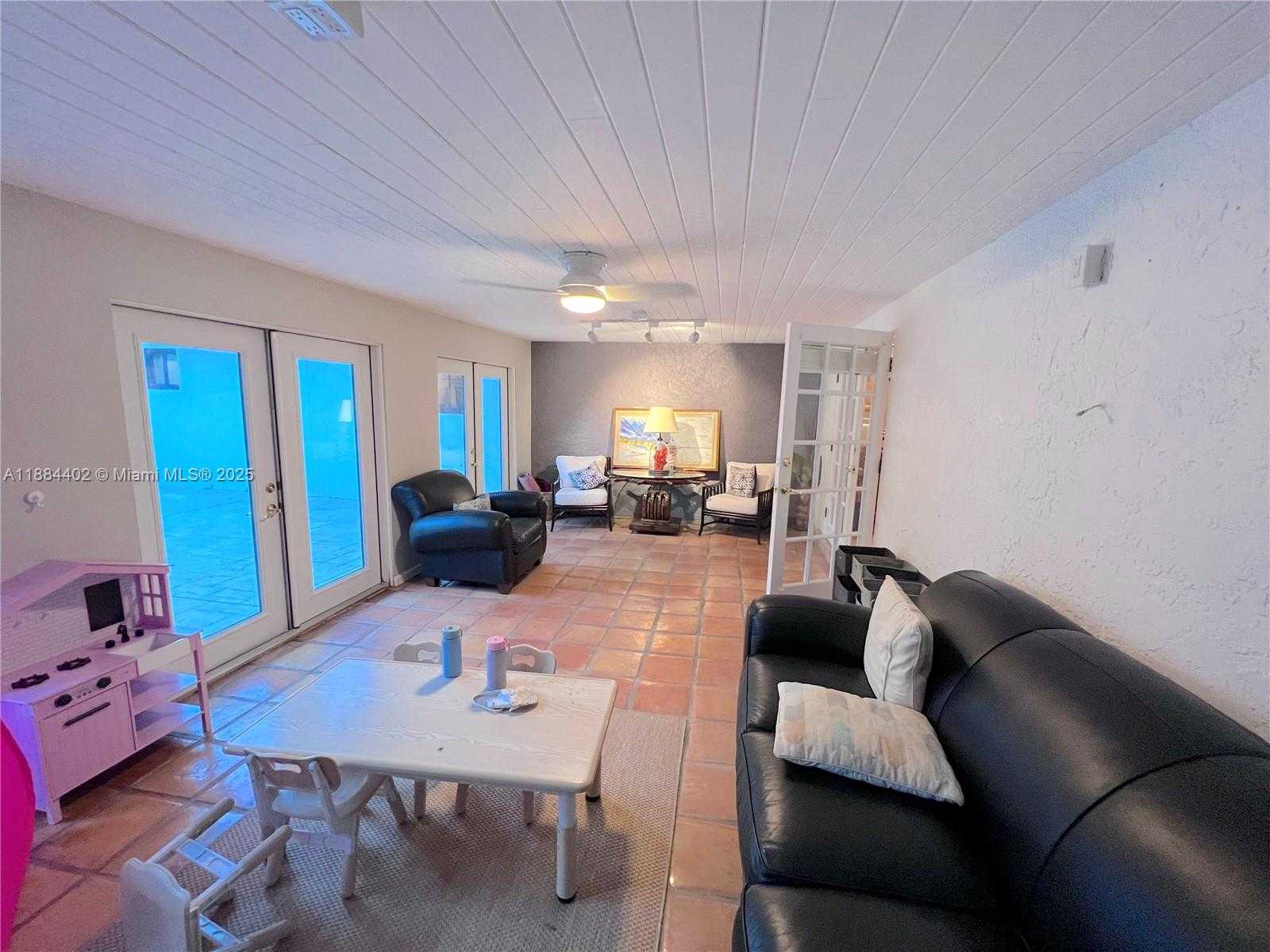 Small Image of 22600 SOUTH WEST 180TH CT, Miami Number 10