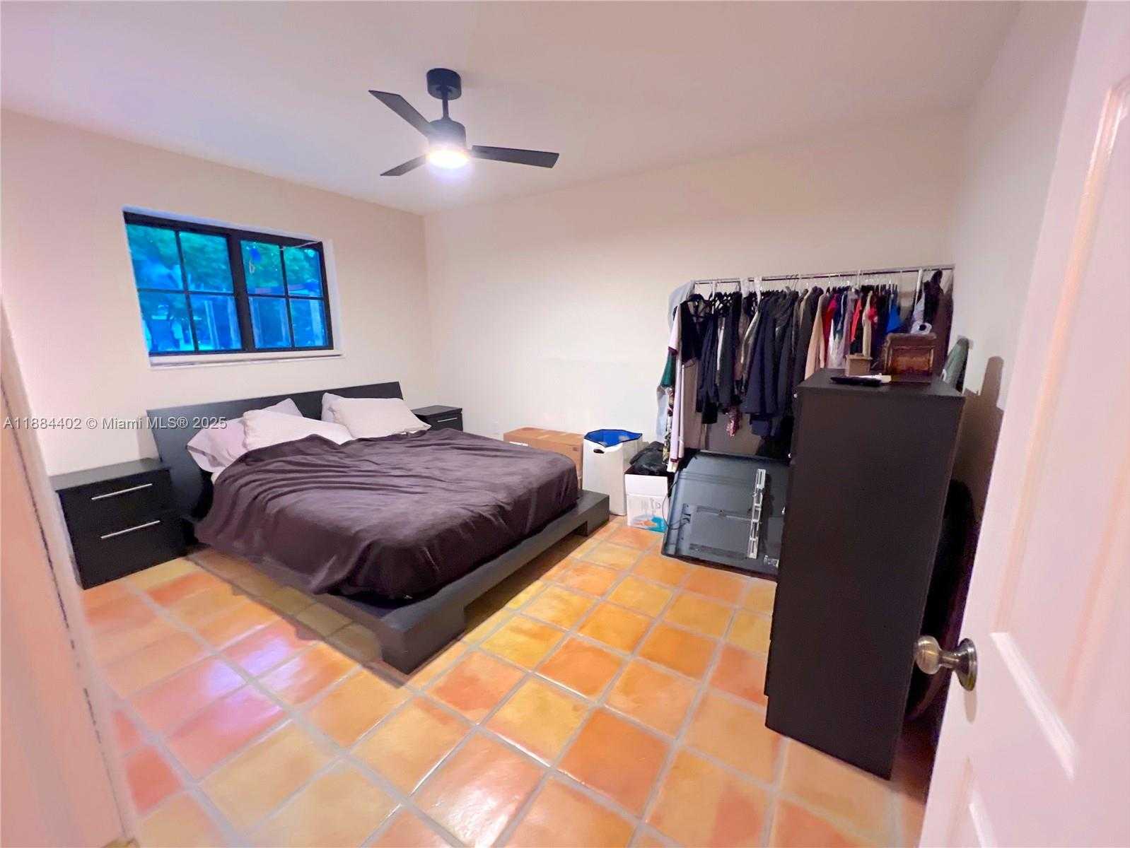 Small Image of 22600 SOUTH WEST 180TH CT, Miami Number 15