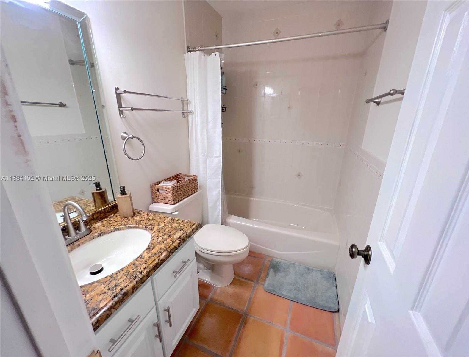 Small Image of 22600 SOUTH WEST 180TH CT, Miami Number 16