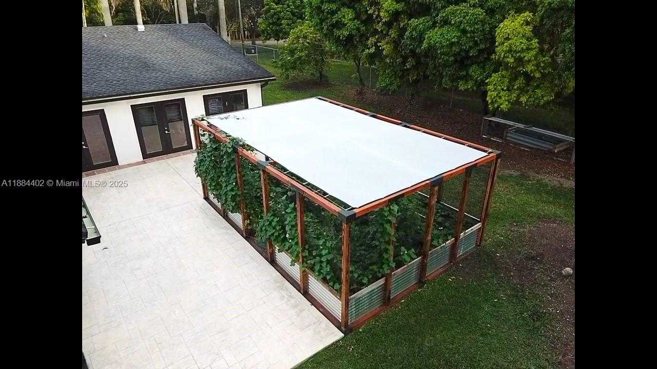 Small Image of 22600 SOUTH WEST 180TH CT, Miami Number 46