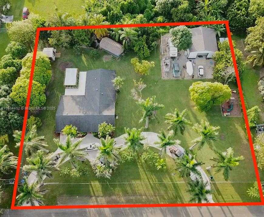 Small Image of 22600 SOUTH WEST 180TH CT, Miami Number 48