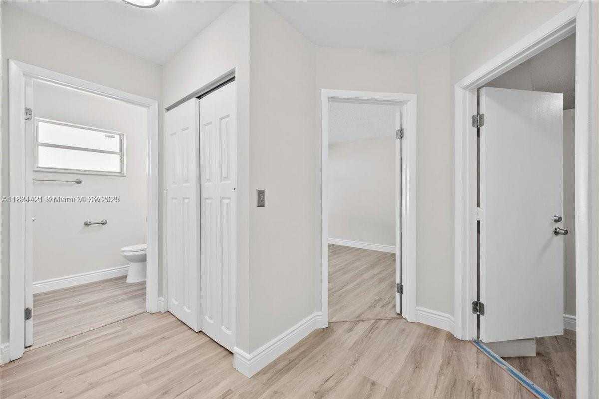 Small Image of 800 NORTH WEST 99TH AVE, Plantation Number 21