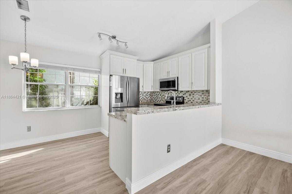 Small Image of 800 NORTH WEST 99TH AVE, Plantation Number 8