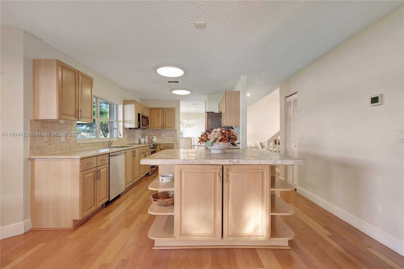 Small Image of 17516 NORTH WEST 7TH ST, Pembroke Pines Number 16