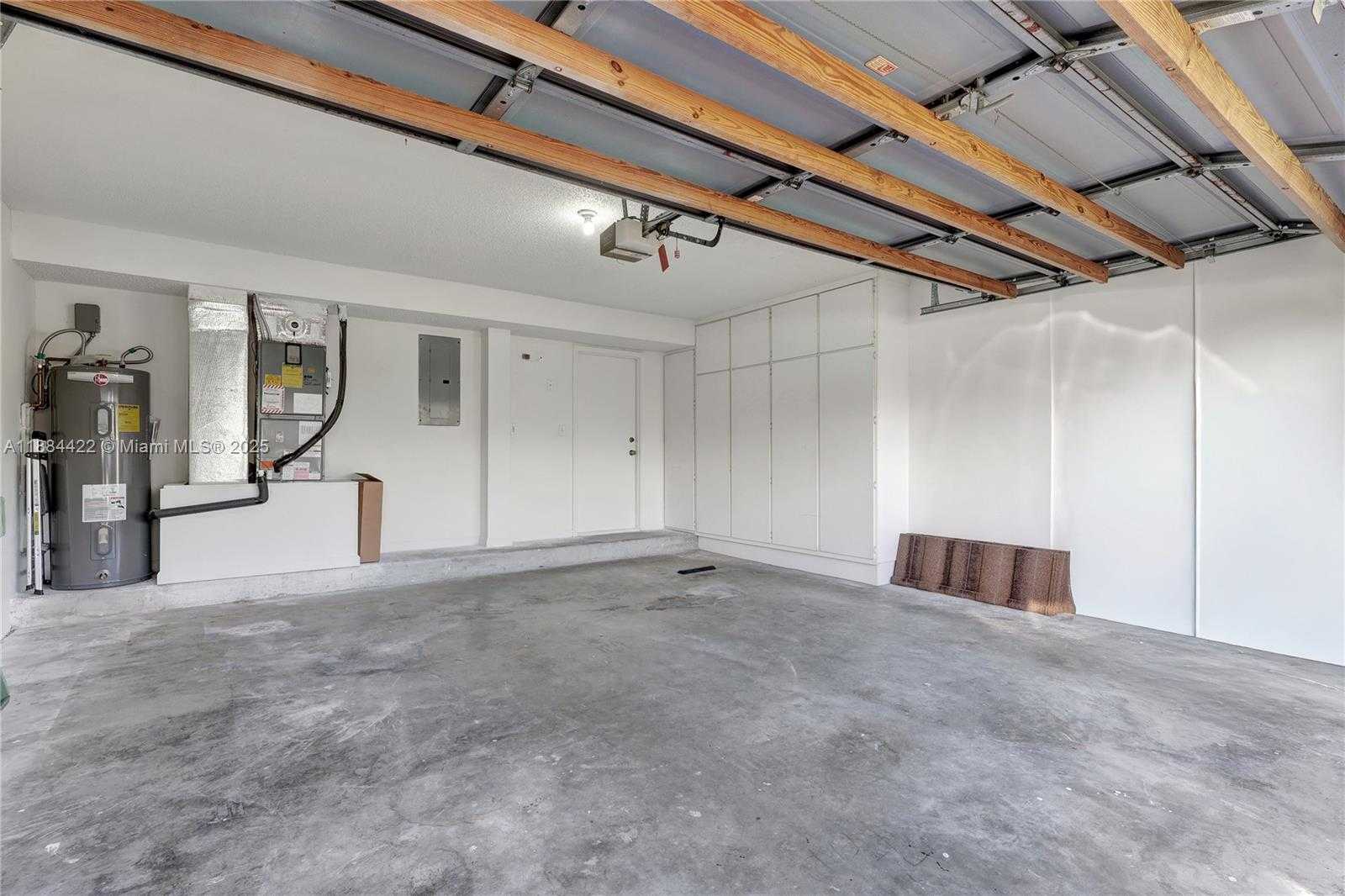 Small Image of 17516 NORTH WEST 7TH ST, Pembroke Pines Number 37